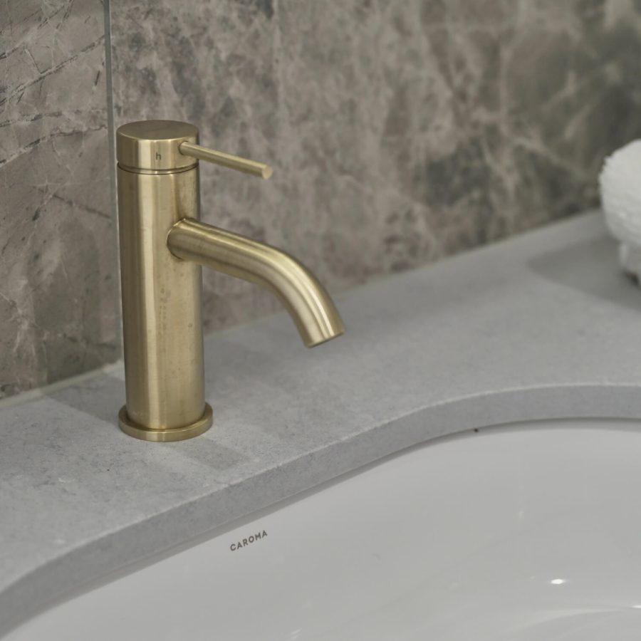 Greenwich Place Deluxe bathroom sink and tap detail